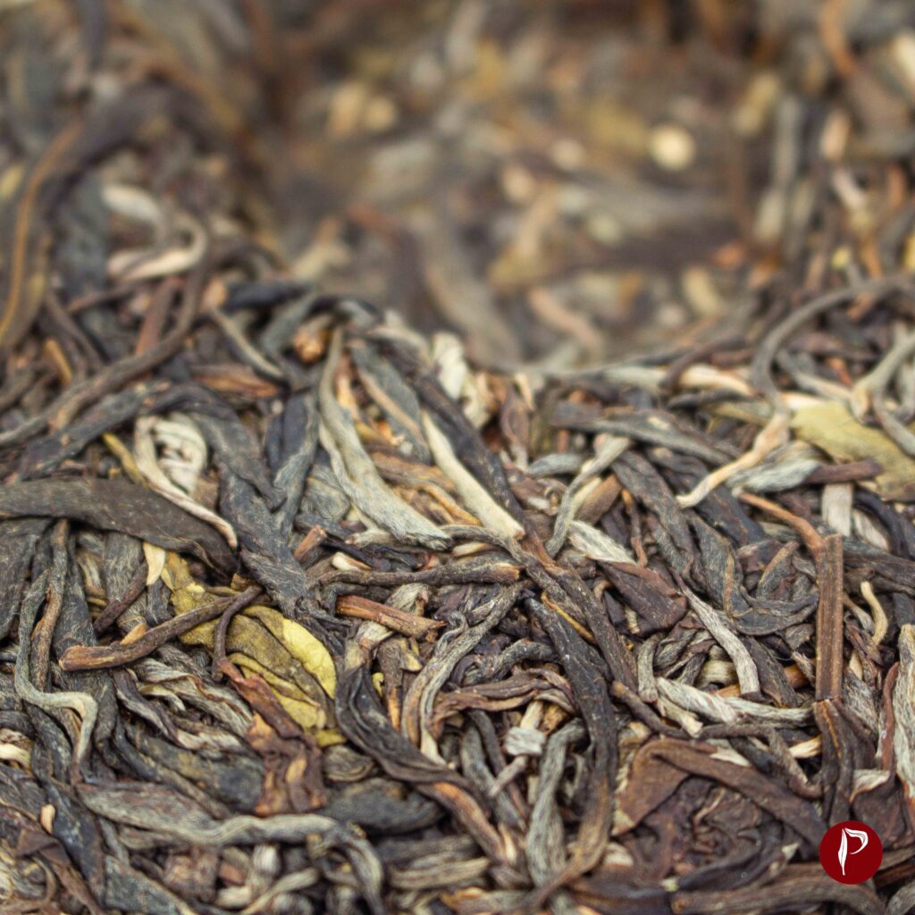 Bee King Old Arbor Raw Puerh detail