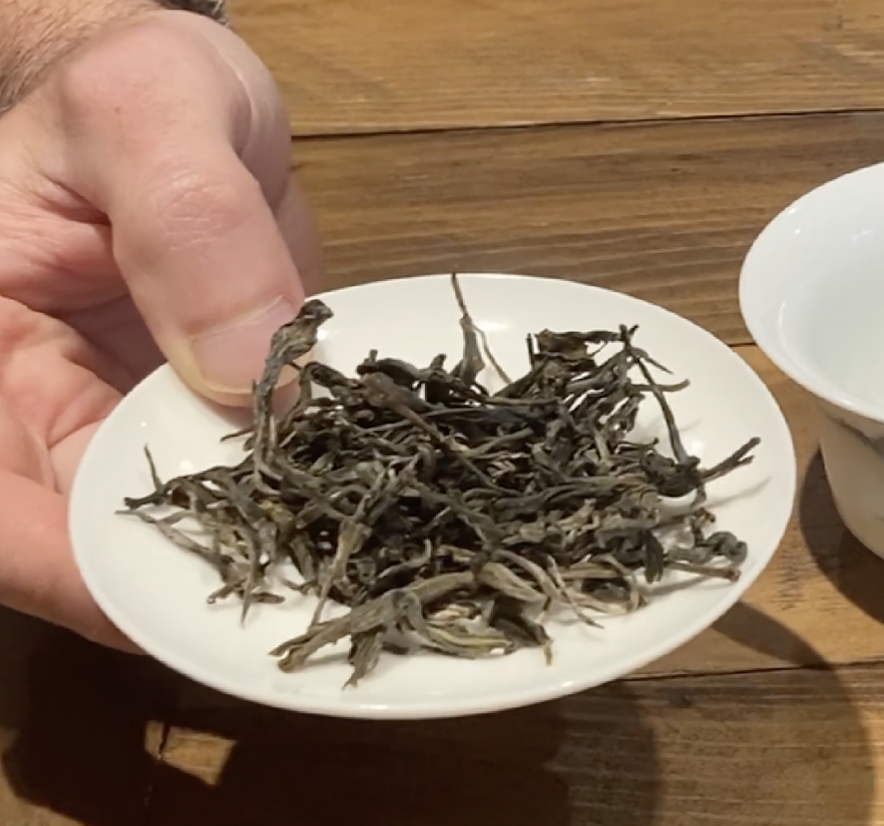 Add Tea Leaves into Gaiwan (how to brew pu erh tea)