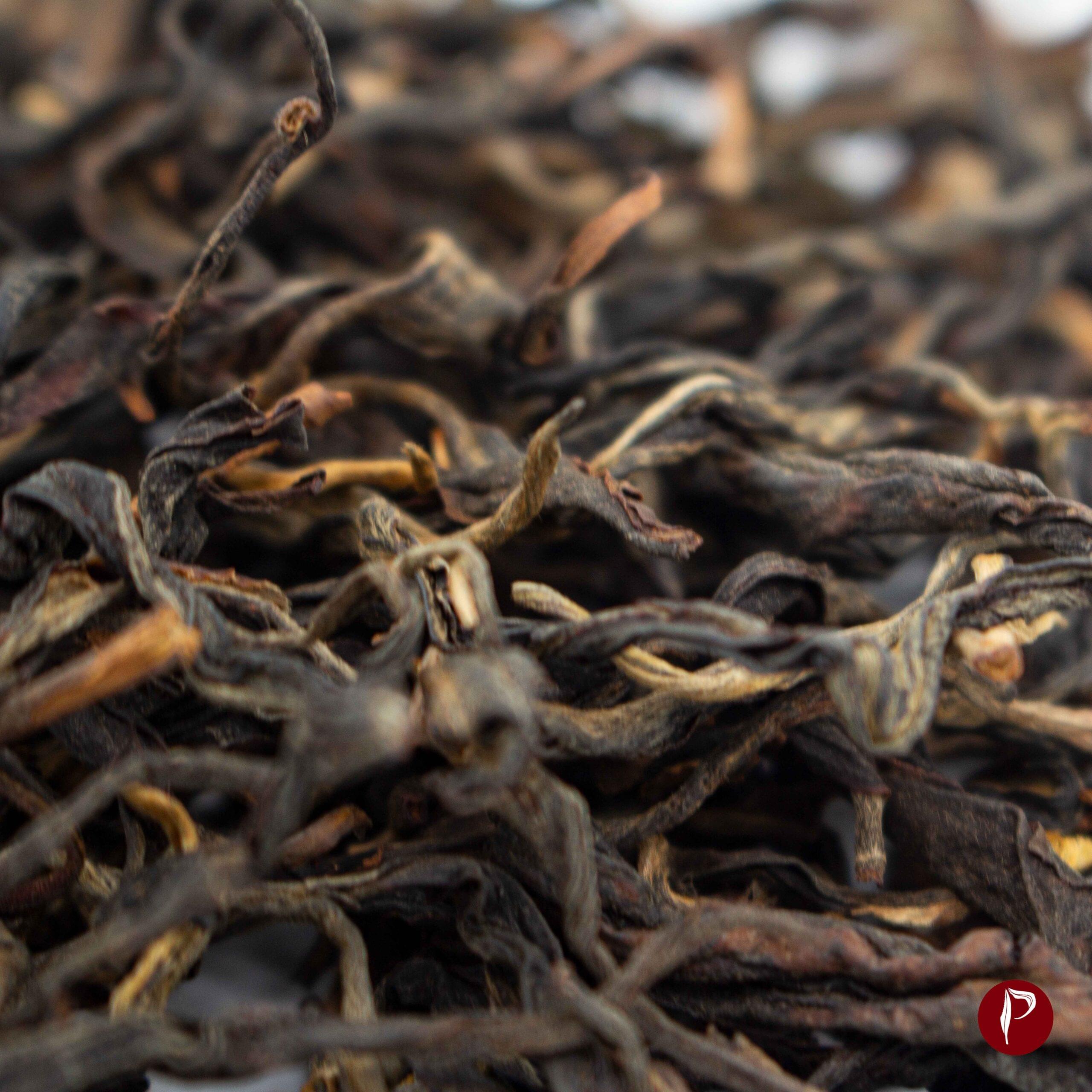 Black Red Tea Ancient Arbor Tea Song dry tea leaves Yunnan Black Tea tea for detox